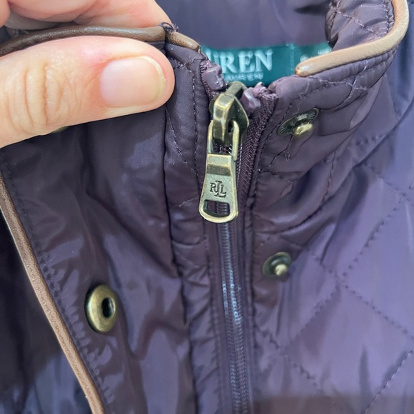 Lauren Ralph Lauren Quilted Plum Puffer Vest Womens Leather Trim Epaulettes Sz.S - Picture 3 of 12